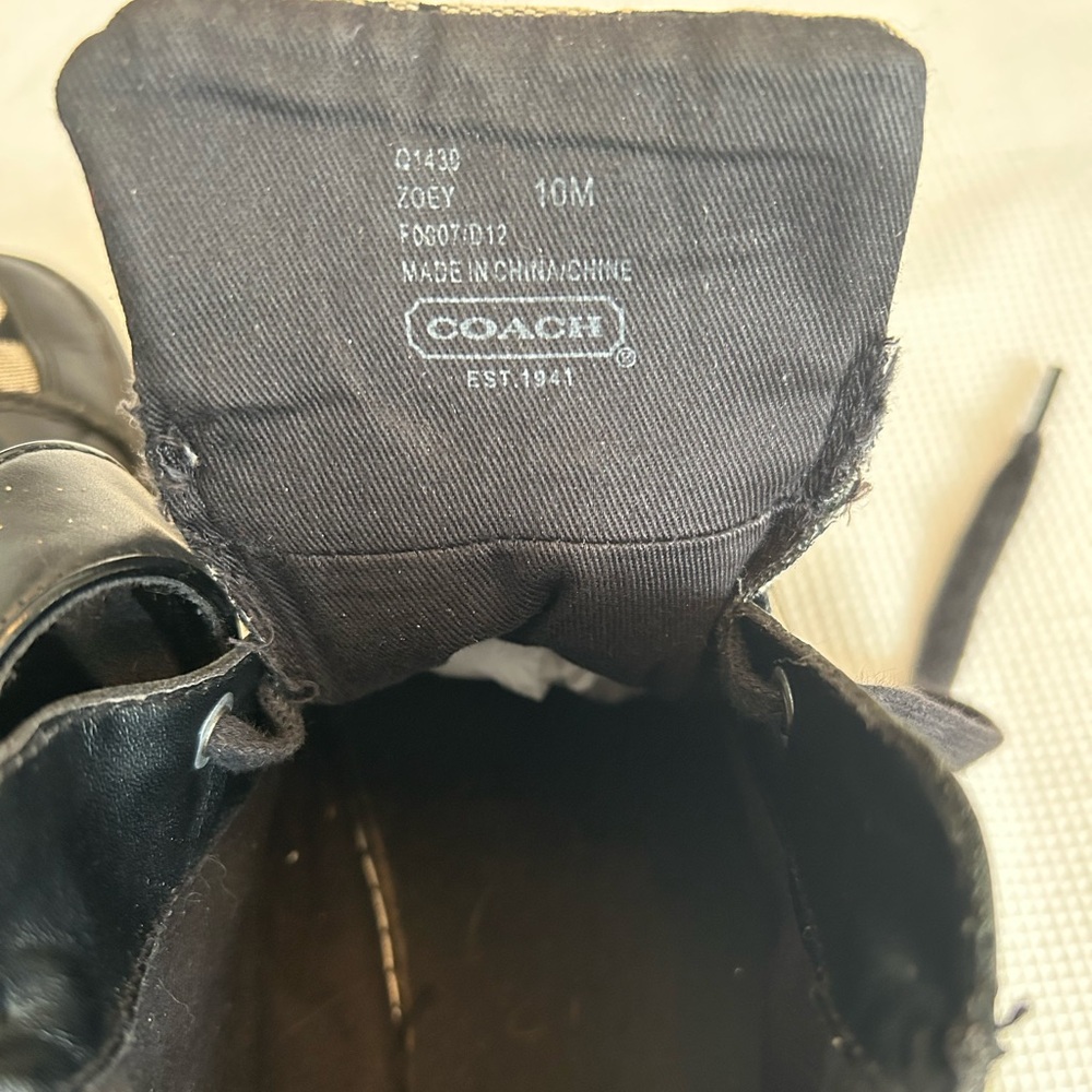 Vintage Coach Zoey Signature Sneakers - Picture 12 of 16